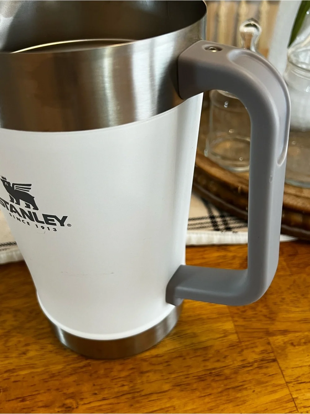 Stanley + Martin’s White 64oz pitcher double walled SEE PICS - Picture 5 of 14